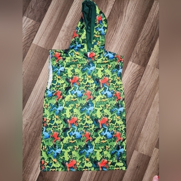 ECO EVIE Frog Hoodie Size XL Evie's an 11 year old designer.Read her story below - Picture 1 of 3